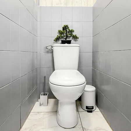 Coloc Capucin - Belle Colocation Avec 3 Independantes / Balcon Prive / Parking Collectif / Wifi Gratuit Annemasse